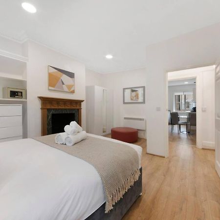 2 Bed Piccadilly Apartment 3 Лондон Екстер'єр фото
